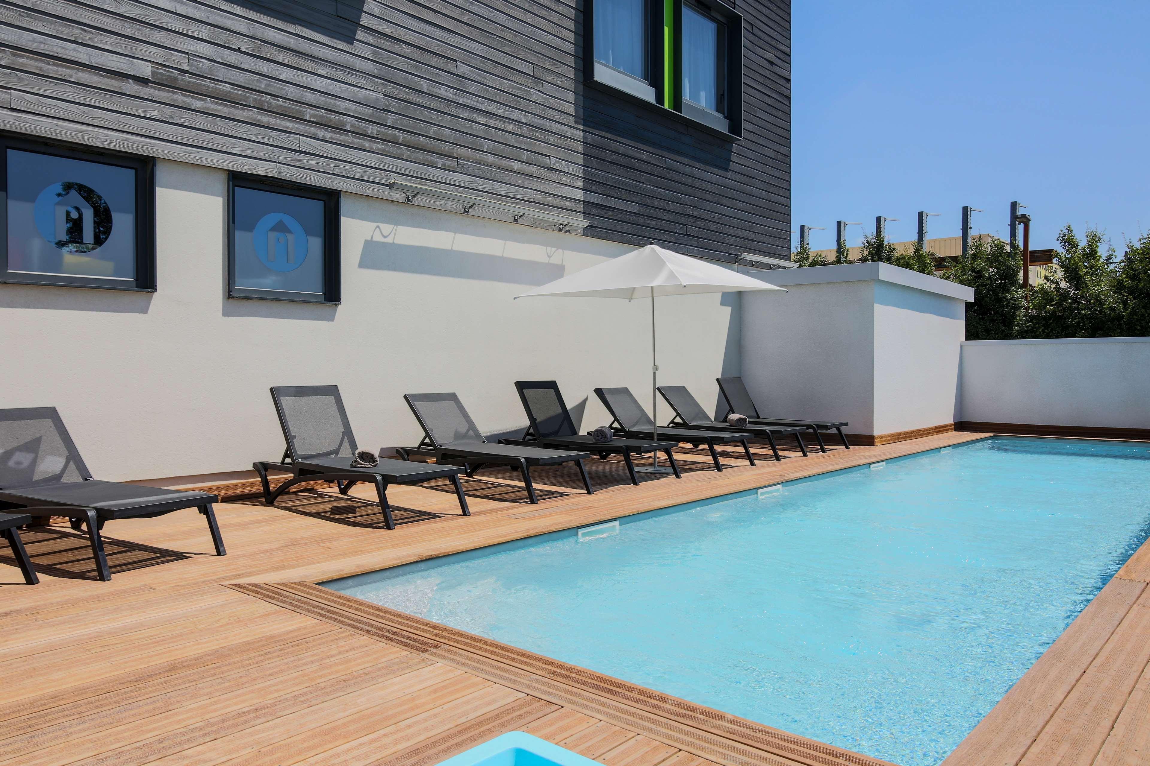 Campanile Carcassonne Est - La Cite Hotel Exterior photo